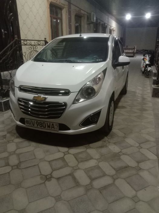 Спарк сотилади метанда