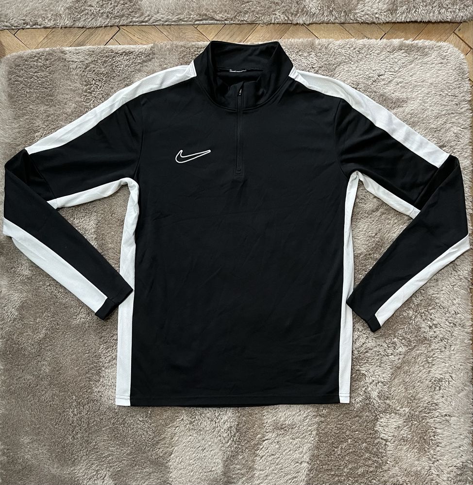 Спортни горнища Zara,Pull&Bear,Nike