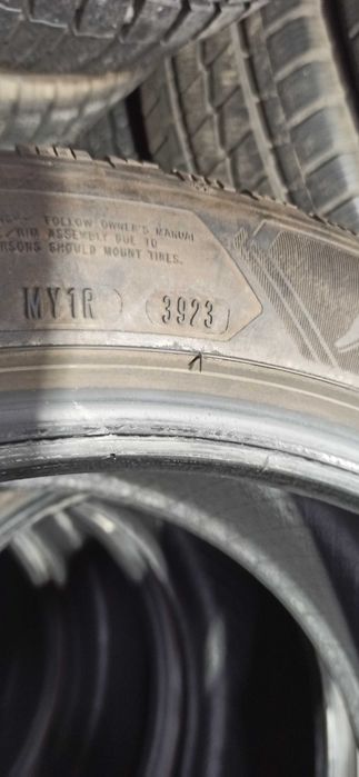 4бр.зимни гуми 245/45/18 Goodyear