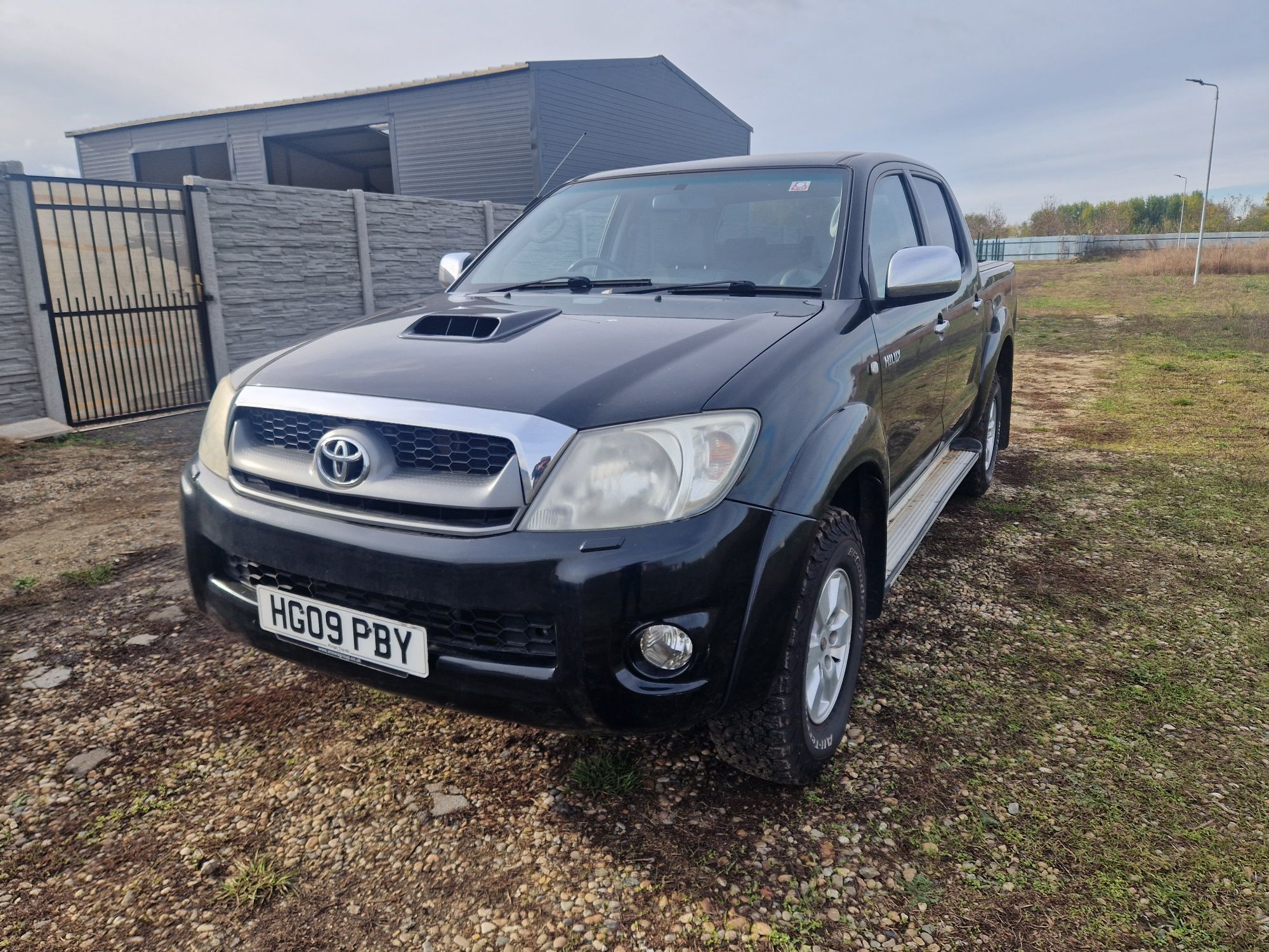 Dezmembrez Toyota Hilux 3.0 1KD-FTV 2006-2011