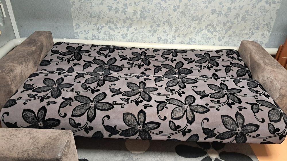 Продам диван с креслом