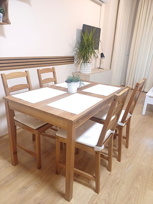 Трапезна маса IKEA