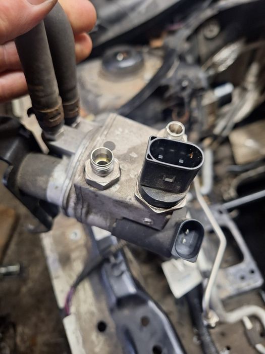 Regulator presiune 1.4 tsi CDGA,CAV ecofuel CNG,3C0906009C,