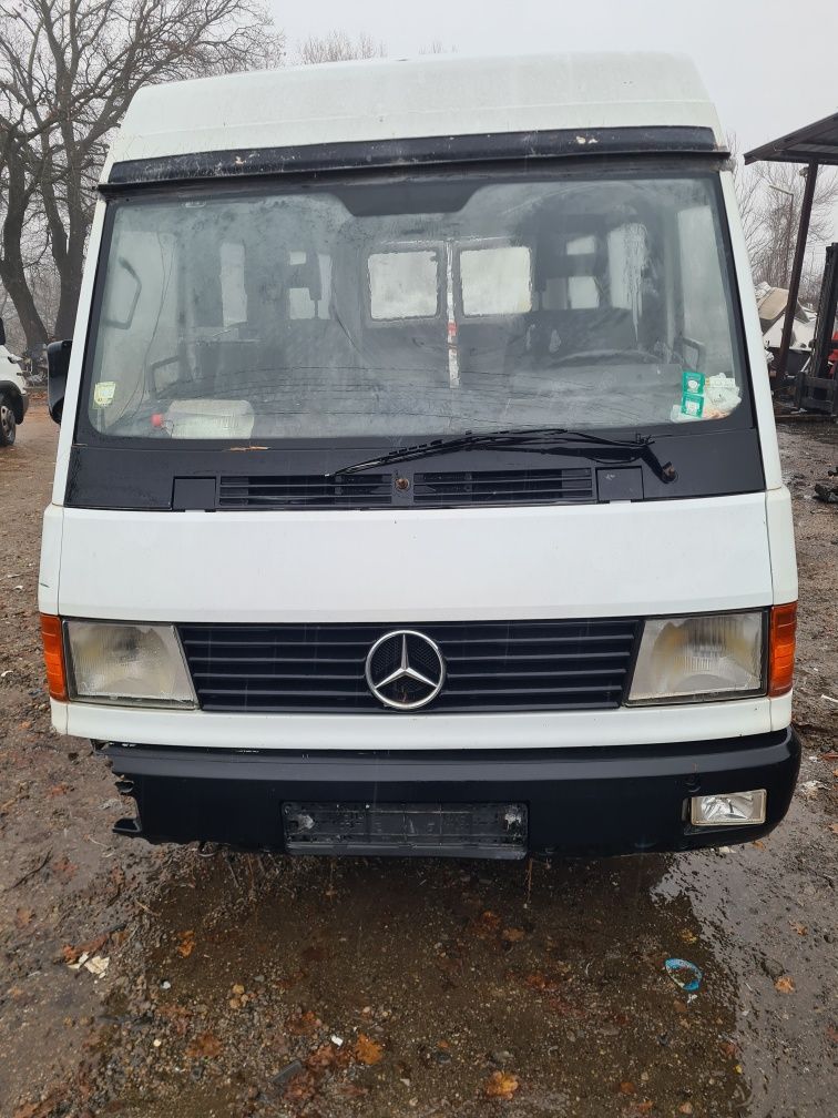 Мерцедес МБ100 4×4 Mercedes Mb 100 на части