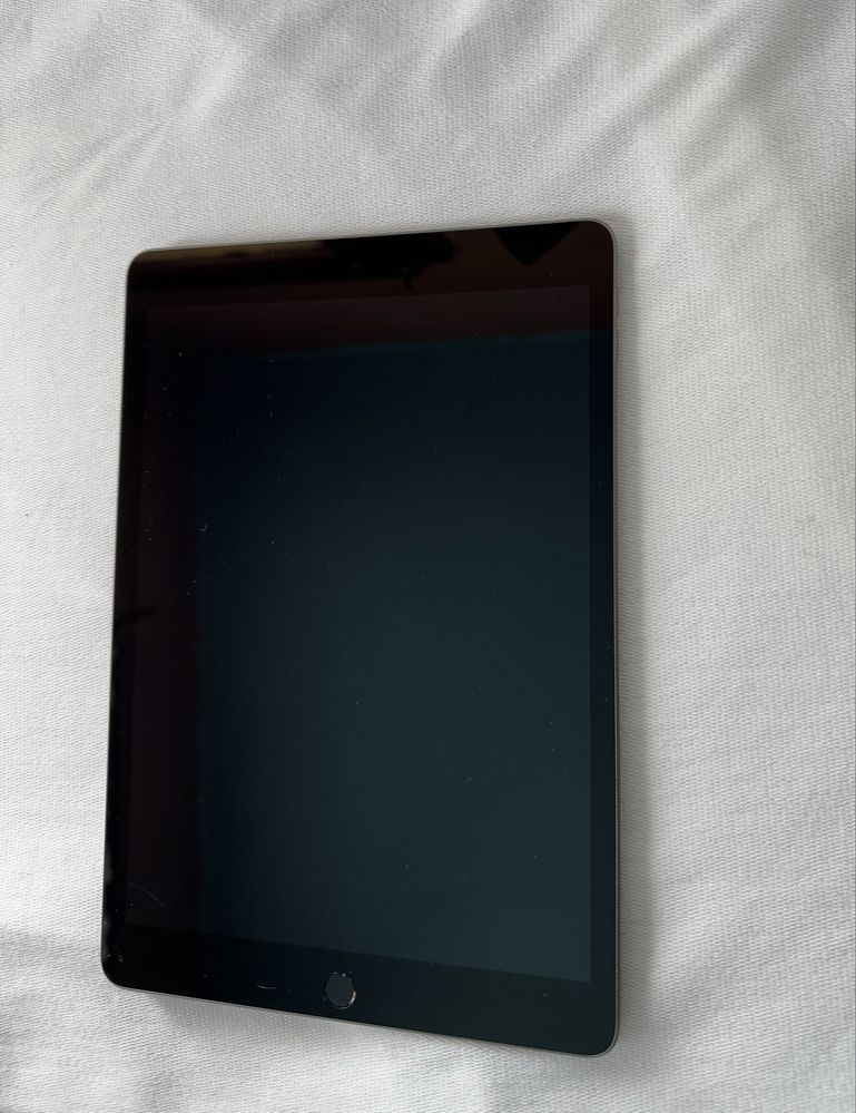 Заключен IPAD 9th gen 64GB SPACE GRAY , ipad A2602