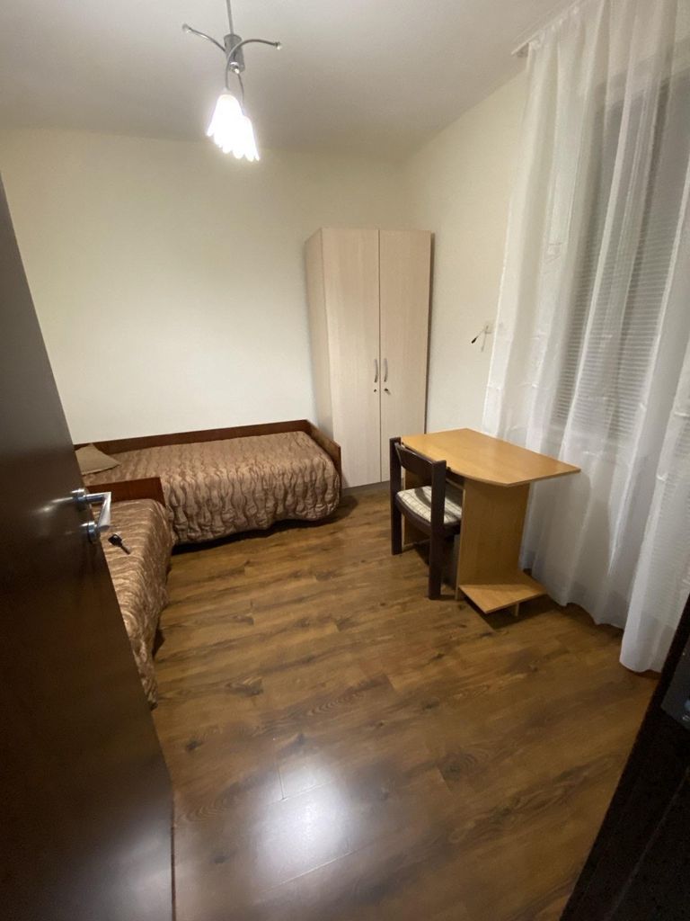 Дава се под наем Тристаен апартамент в Пловдив, Южен - 75 кв.м за 375 € - Снимка #6