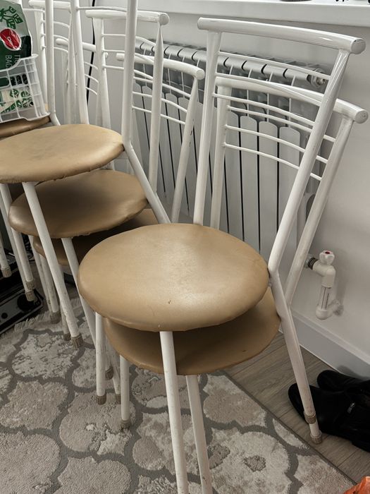 Стулья почти новые за 5500