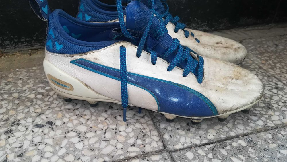 PUMA Evo Touch 1 футболни обувки размер 37.5