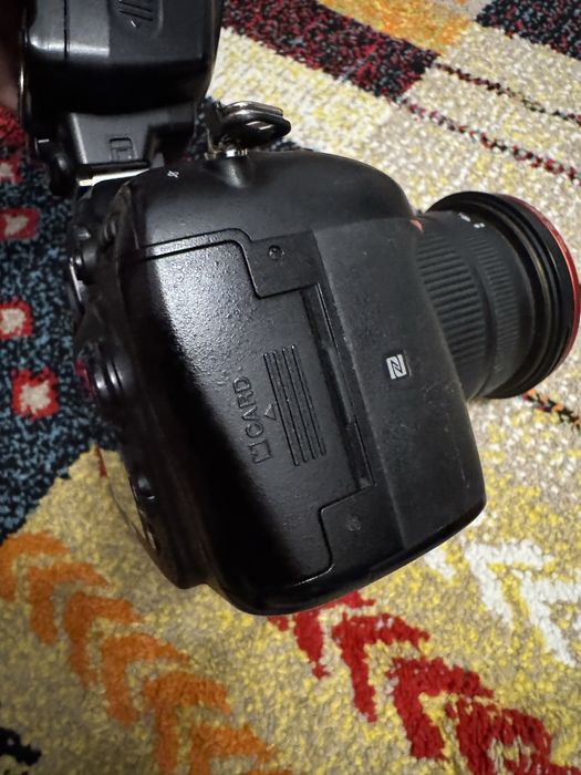 Nikon 7200+ grip /Sigma 17-50 mm, f2.8 /nikor 50 mm f1.4 /blitz sb 700