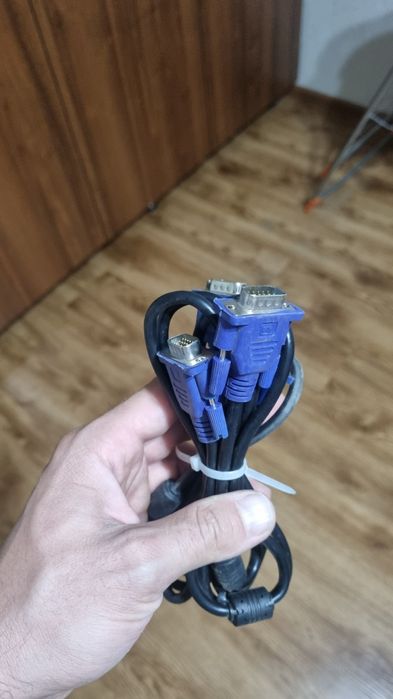 Кабеля питания, VGA кабеля и кулера для процессоров