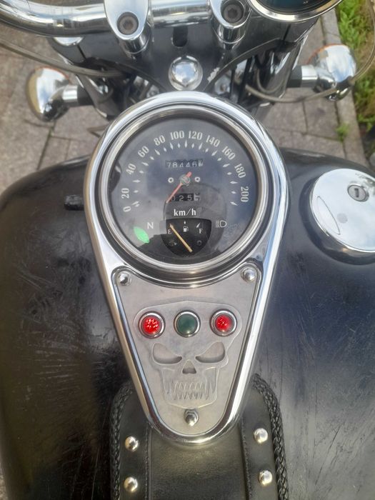 Kawasaki Vulcan 1500 chopper