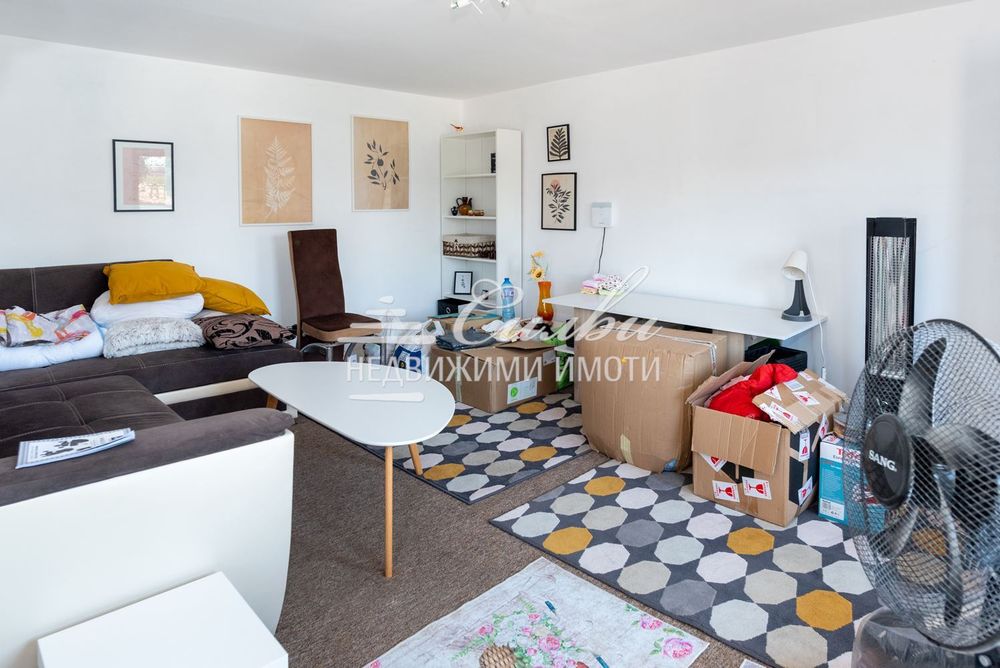 Самостоятелна къща - с.Ивански