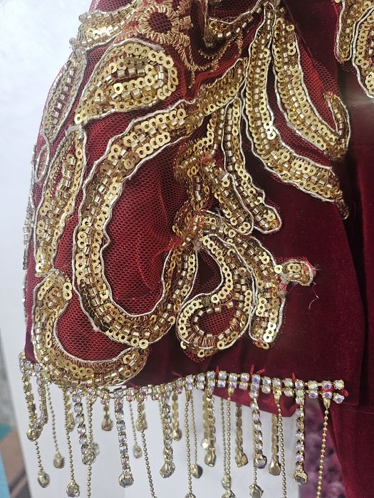 Продам новое национальное платье