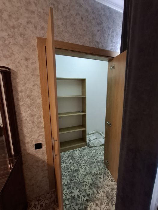 Срочно Продаётся 2 х этажный  дом в центре !!
