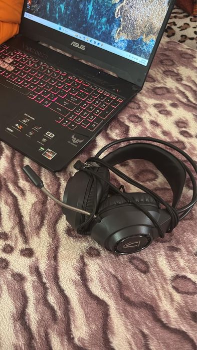Vand laptop de gaming+mouse+casti