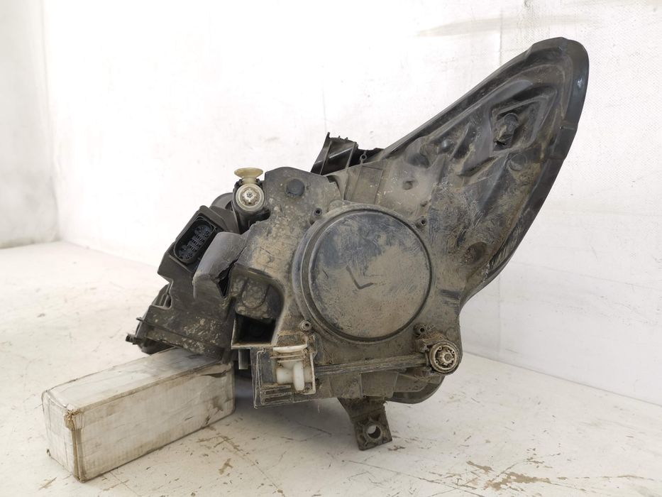 Фар Дясна Лед Интелигентна Светлинна Система Мерцедес-Бенц Вито W447 [