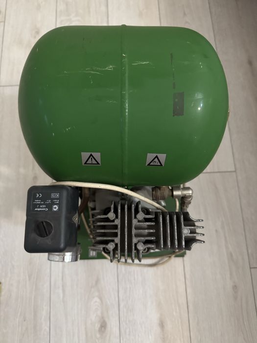 “Экком”компрессор стоматологический!