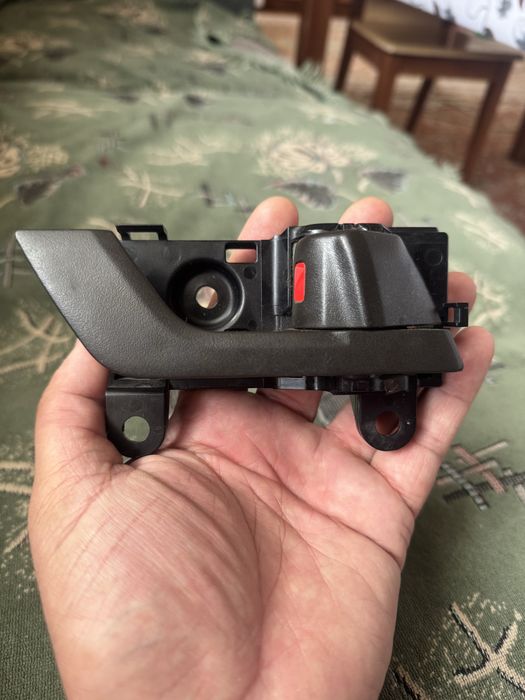 Highlander ручка внутр правая