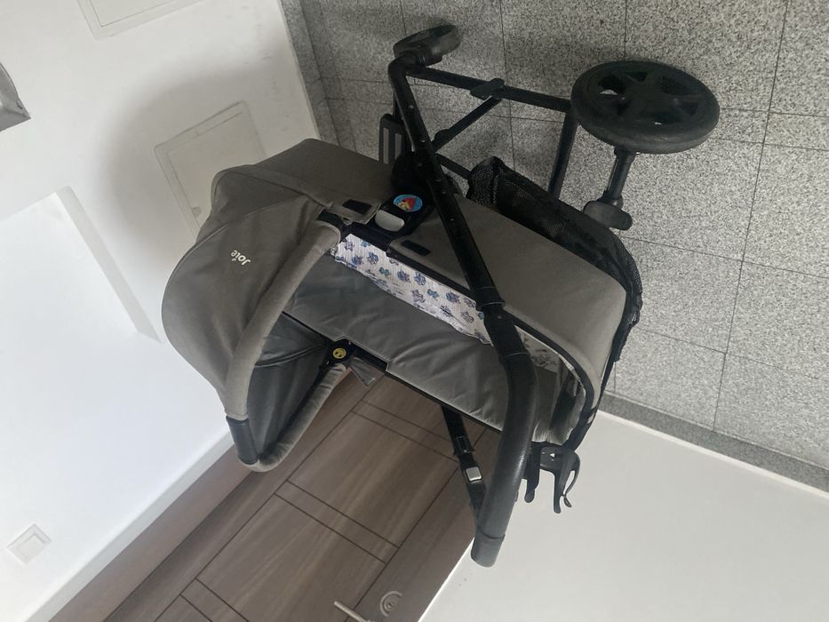 Carucior Joie Chrome 2 in 1 -parte sport si landou