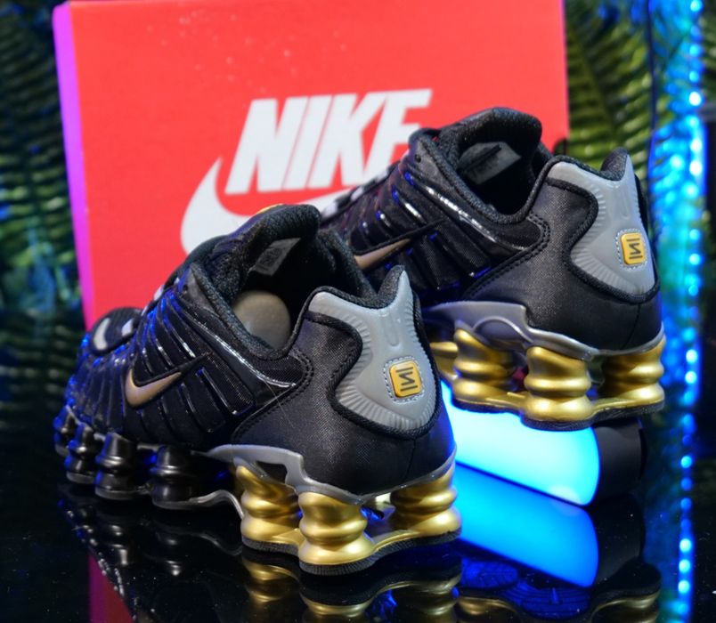 Nike Shox TL Black and Gold мъжки маратонки