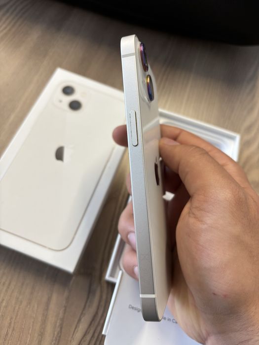 iPhone 13 128gb + подарък кейсове.