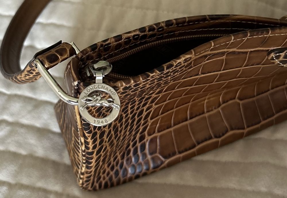 Poșetă Longchamp Roseau din piele