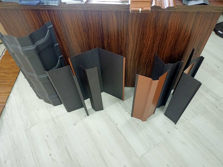 Tabla cutata vopsita cuta mare H153 RAL9002 0,88. Pe comanda la lungim