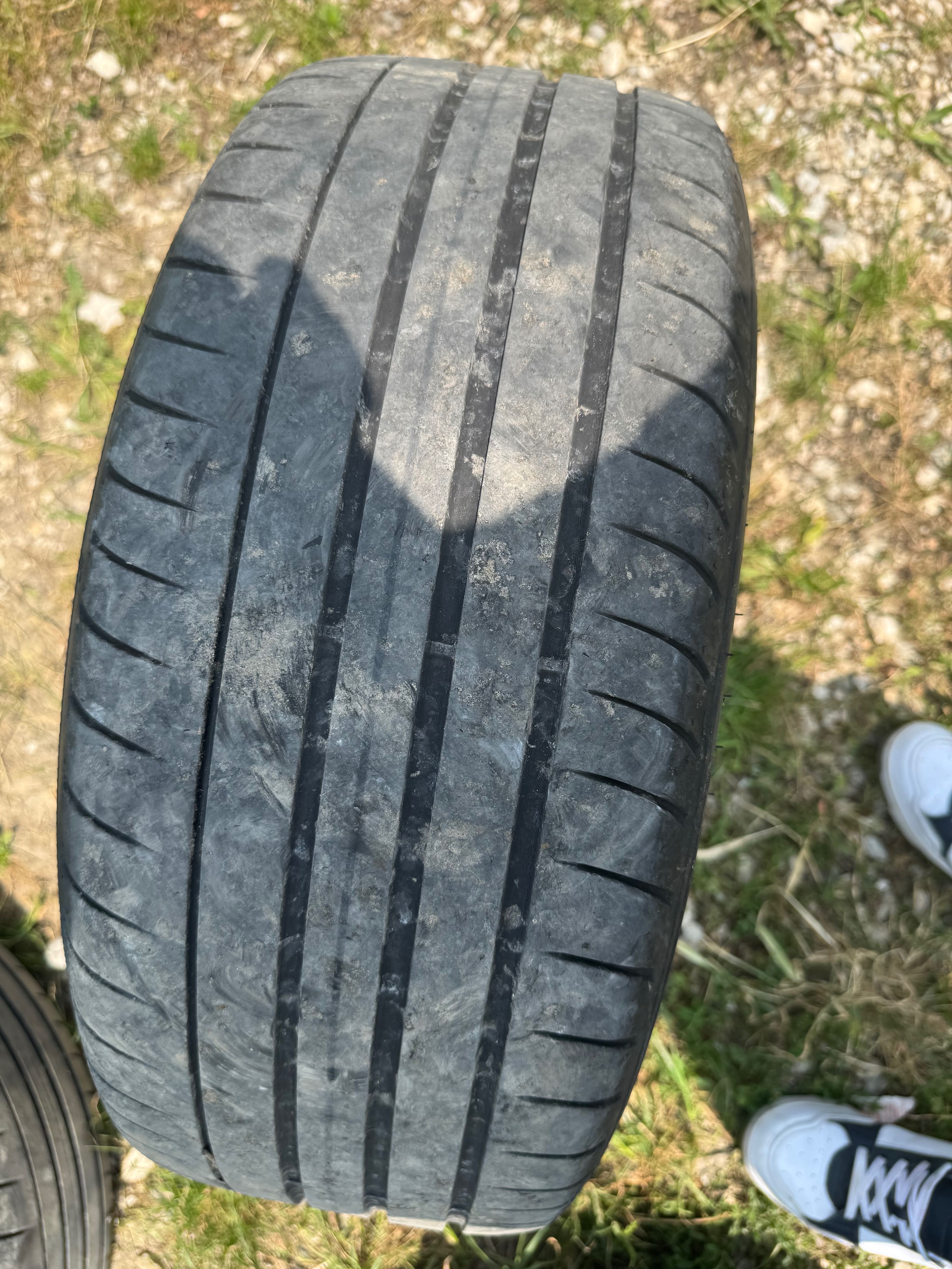Vând jante BMW r17