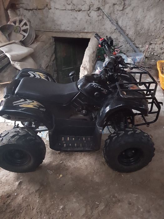 Vand ATV de 125 la mâna a doua