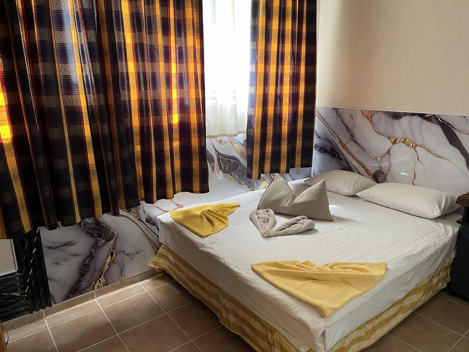 Продава се Тристаен апартамент в Варна, Бриз - 64 кв.м за 1079 €/кв.м - Снимка #1