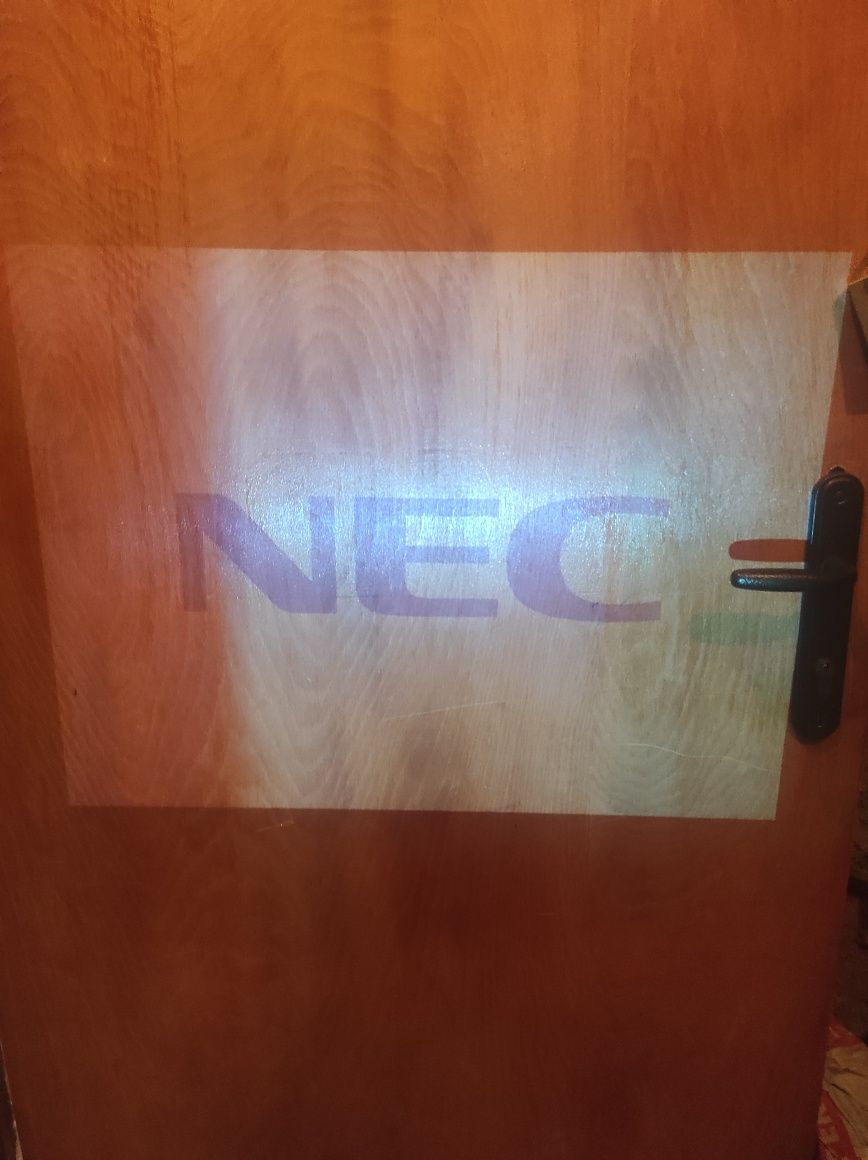 Проектор NEC VT670