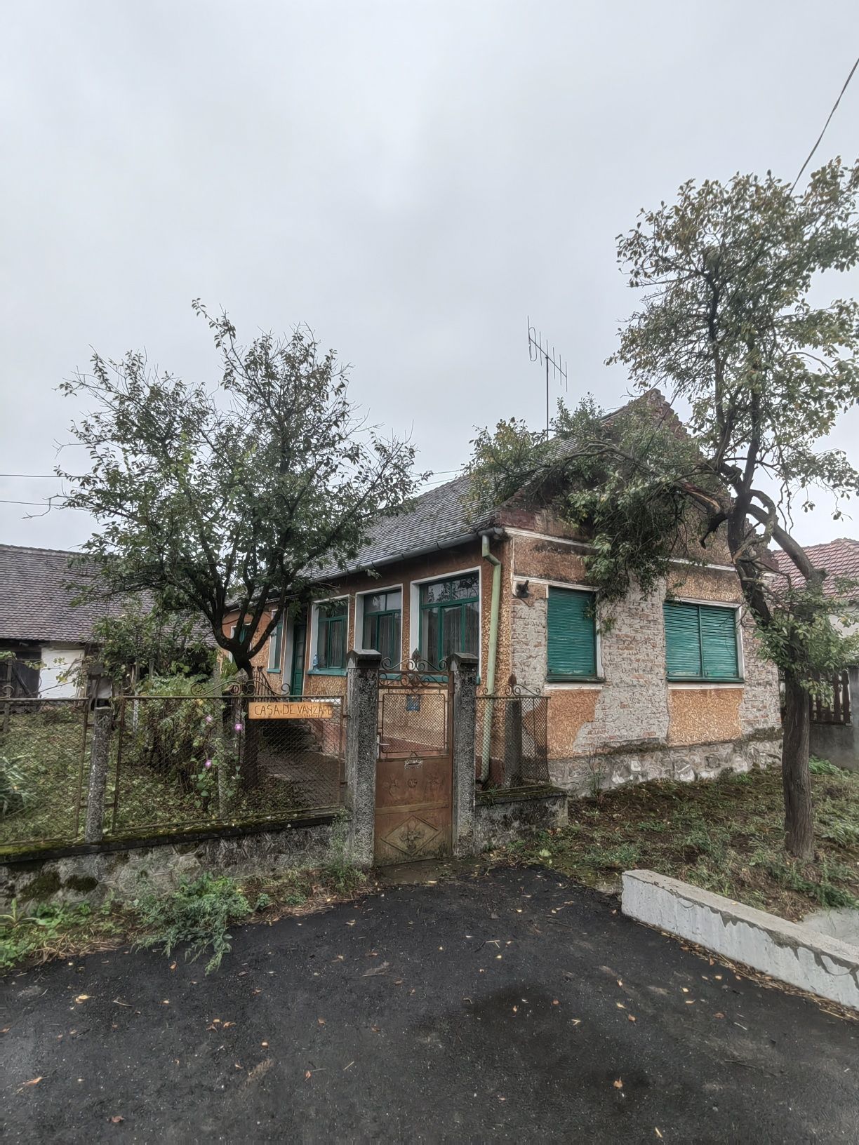 Casă de vânzare în Târnova