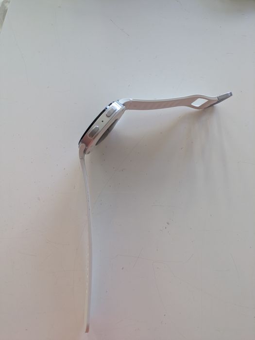 Samsung Galaxy Watch 8 LTE  clasic 44mm