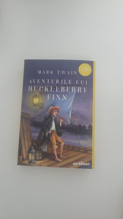 Carte " aventurile lui Hackleberry Finn de mark twain"