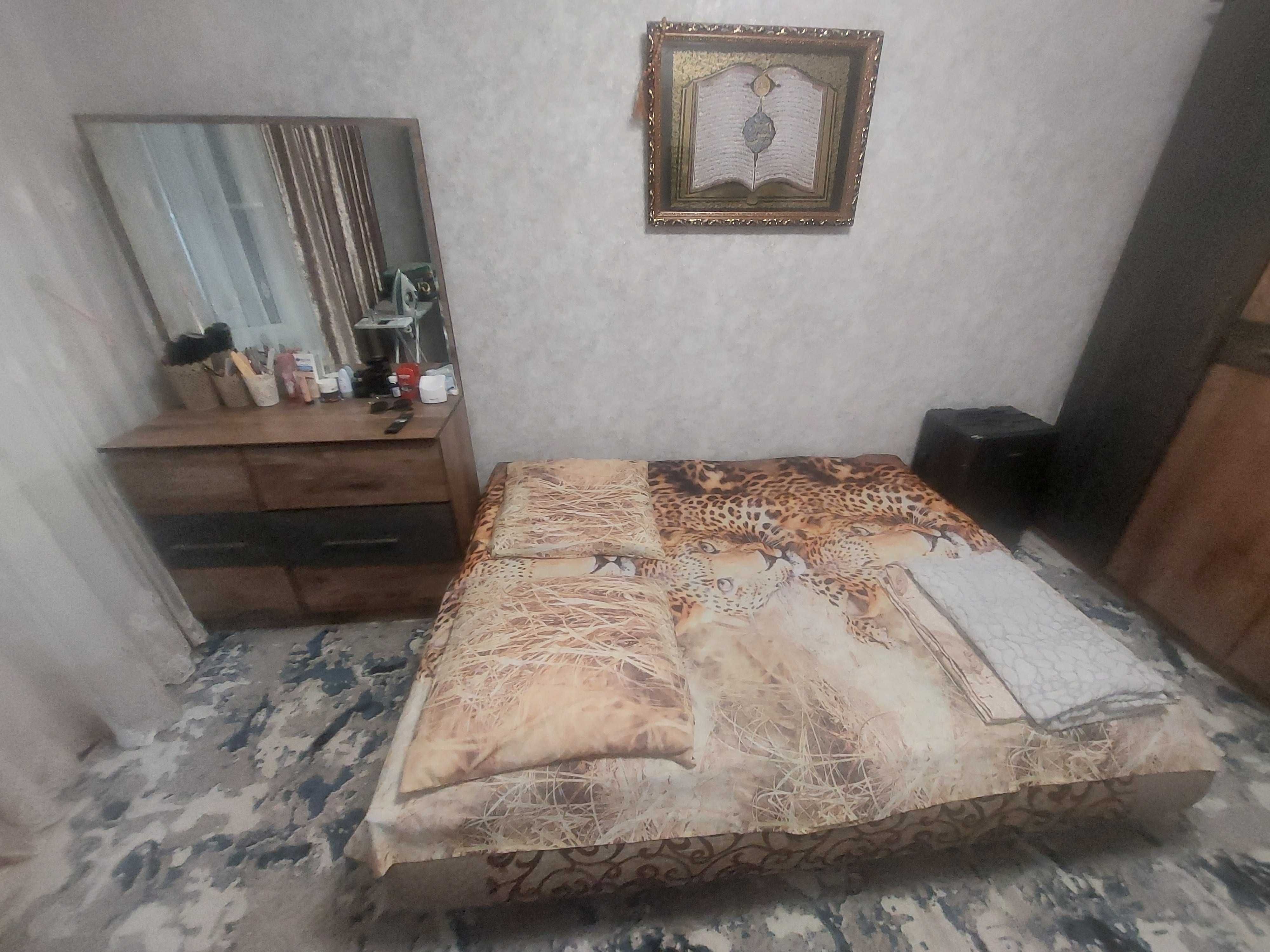1 хона 1чи кават Фрунзе массив Шох кафе