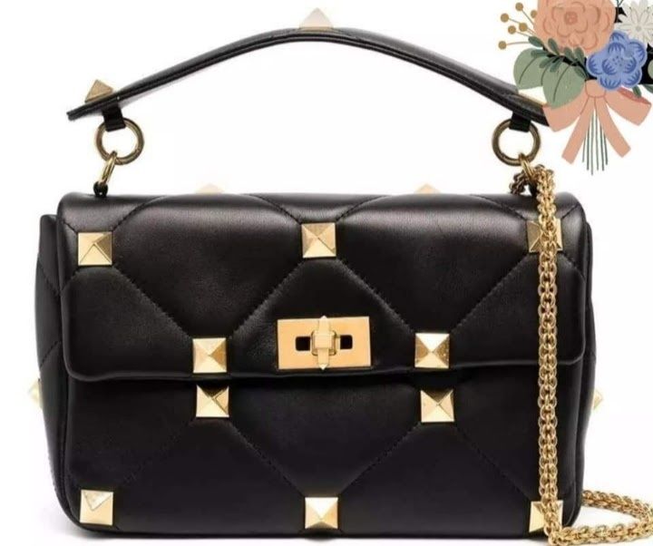 Geanta damă, model Garavani, import Italia, accesorii metalice aurii