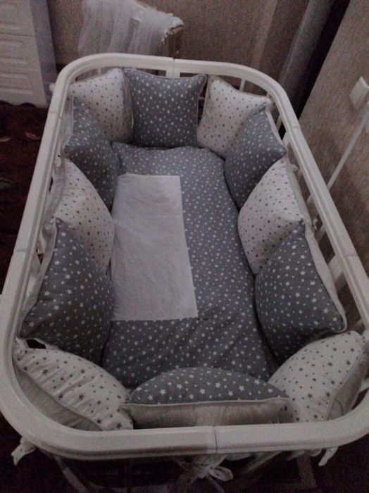 Детская колыбельная кровать