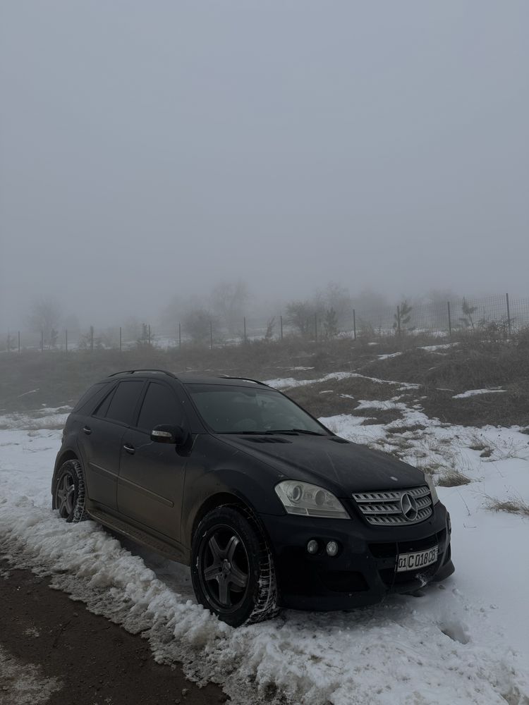 Mercedes ml 350 4 matic в идеальном состоянии, чистая краска