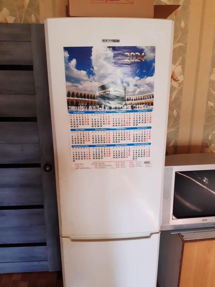 Холодильник б/у Не рабочий