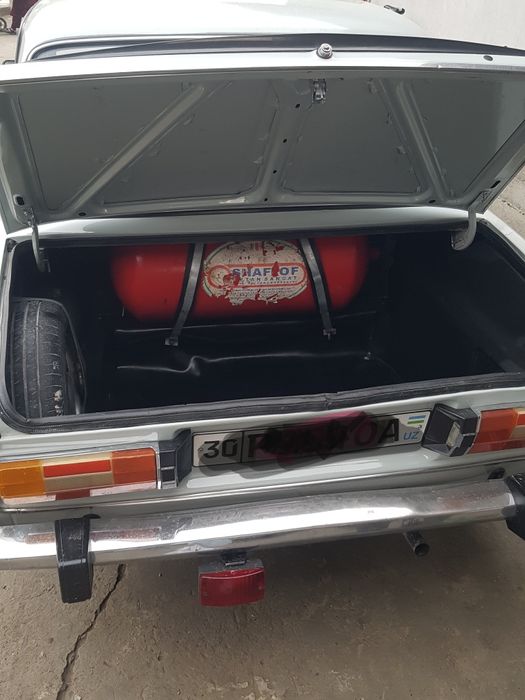 Lada 2106 yili 1990 yil