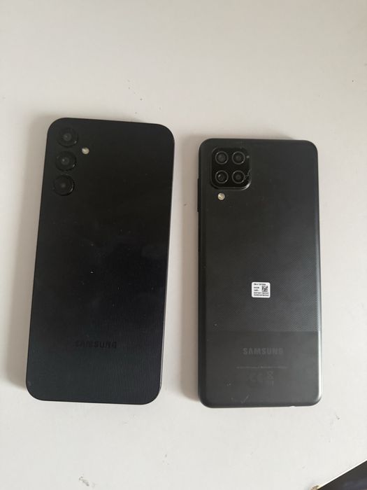 Vand telefoane pe piese