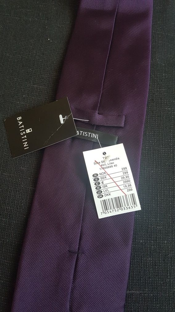 Cravata noua batistini
