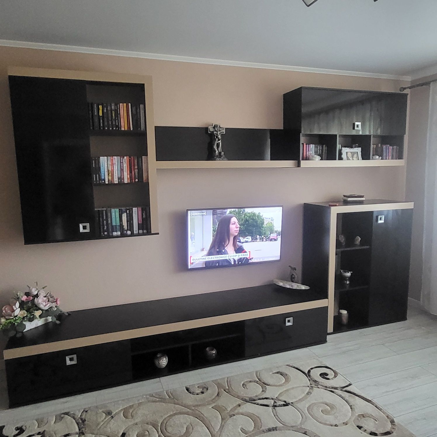 Mobila living/sufragerie