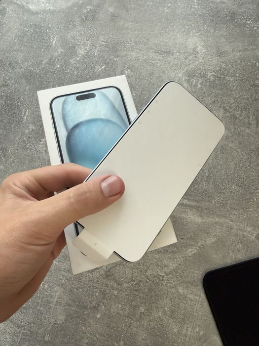 Iphone 15 plus 128 чисто нов не пускан гаранция