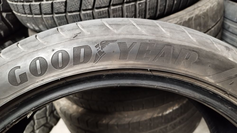 GoodYear 225/45/19