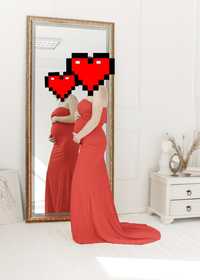 Шикарное красное платье со шлейфом