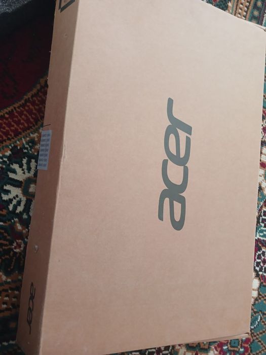 Acer core i3 512Gb
