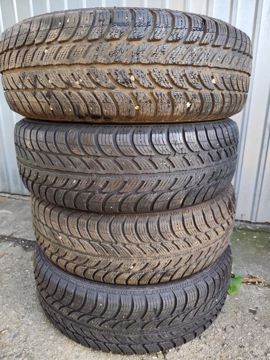 Anvelope 185 65 r15 iarna debica