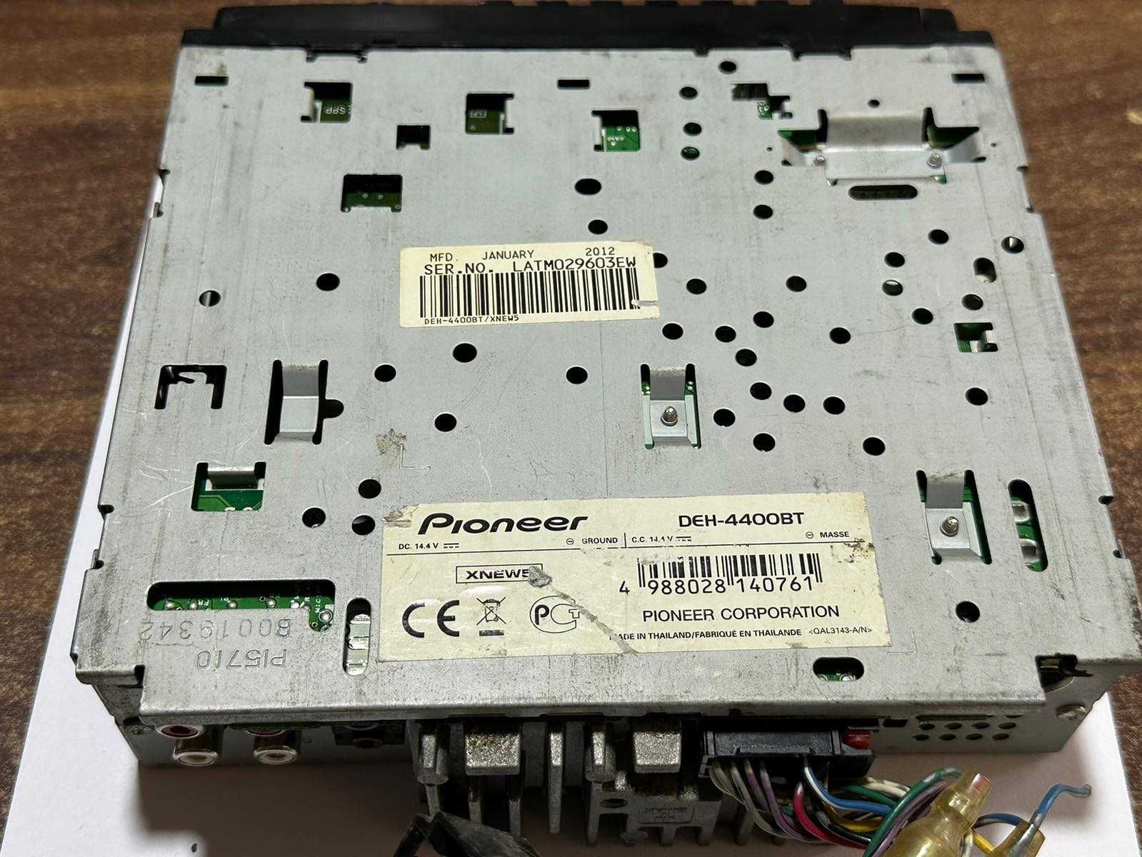 Pioneer deh-s4000bt -BLUETOOTH, USB, Aux, радио плеър cd сд