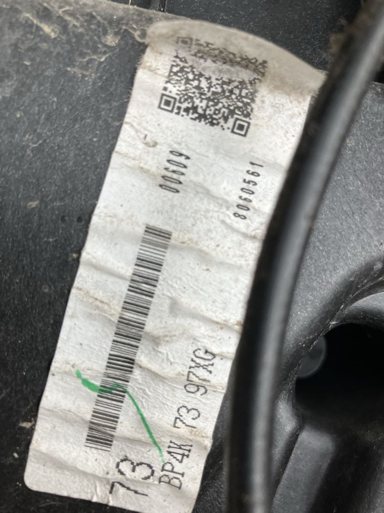 Врата, CD, панел клима,инсталация, мех. стъкло с кора врата за Mazda 3